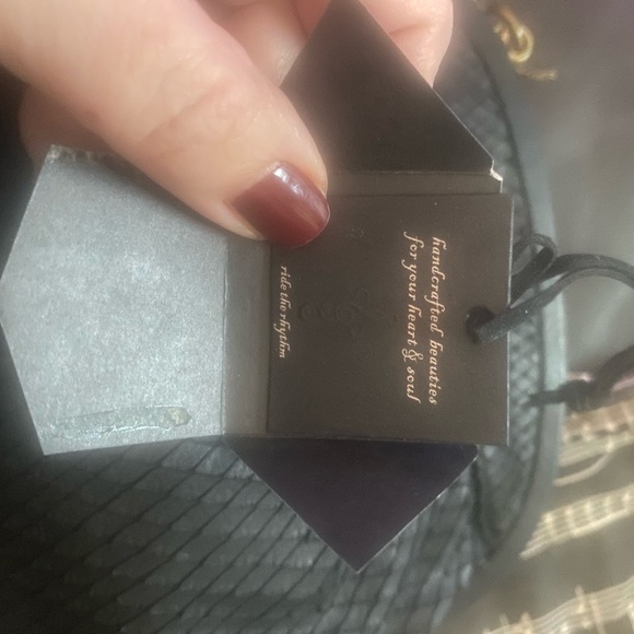 Rhythm and Rhyme Crossbody Handbag - Picture 11 of 13